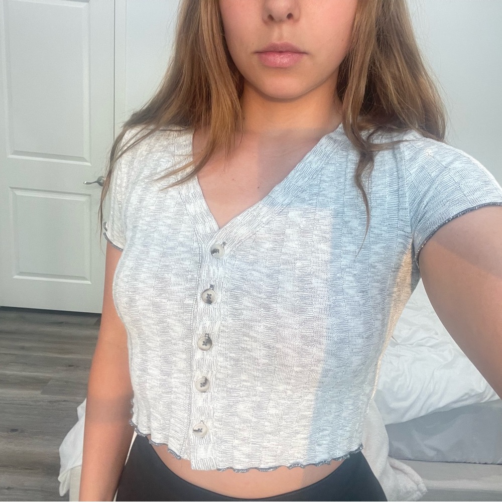 Cute crop top with buttons